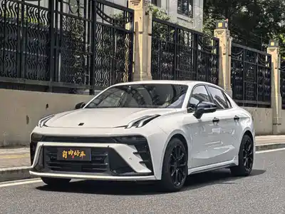Lynk & Co 03 2025