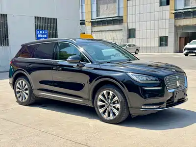 Lincoln Adventurer 2022