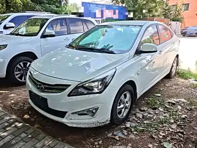 Hyundai Verna 2016