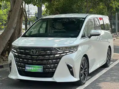Toyota Alphard 2023