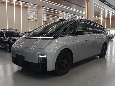 Li Auto MEGA 2024