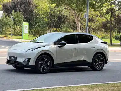 Lynk & Co Z20 2025