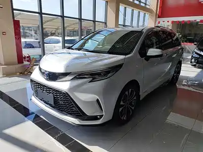 Toyota Granvia 2023
