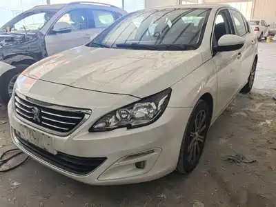 Peugeot 408 2016