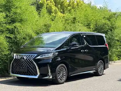 Lexus LM 2023