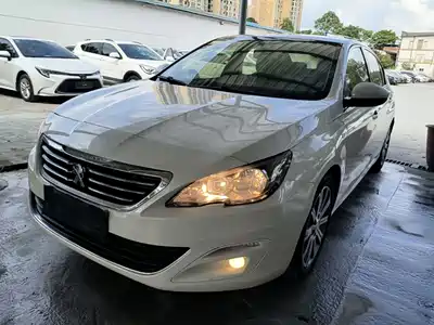 Peugeot 408 2015