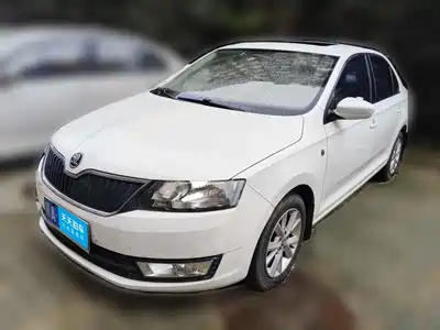 Škoda Rapid 2015