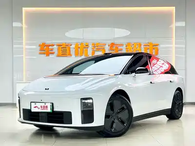 Li Auto i6 2025