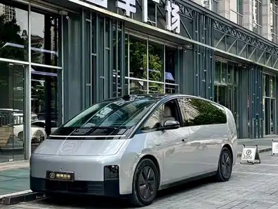 Li Auto MEGA 2024