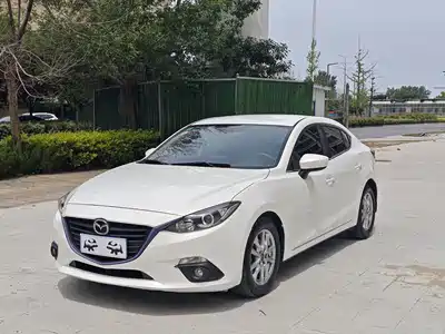 Mazda Mazda3 Axela 2015