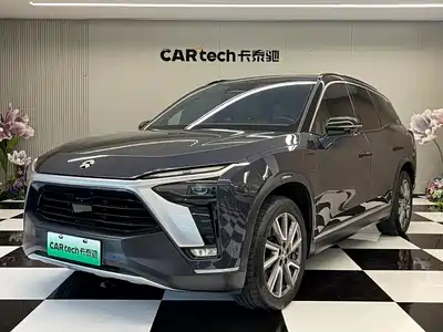 NIO ES8 2021