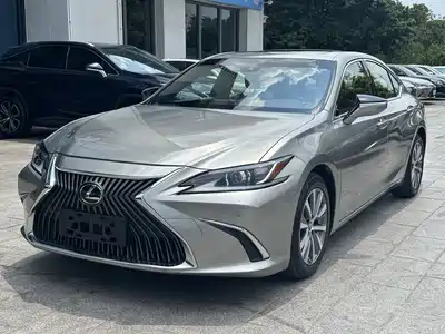 Lexus ES 2019