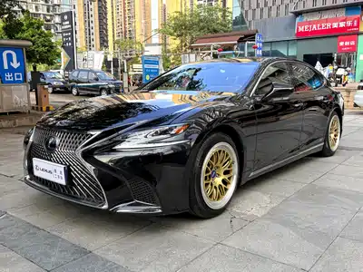 Lexus LS 2019