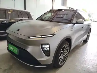 NIO ES8 2024