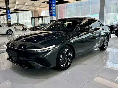 Hyundai Elantra 2023