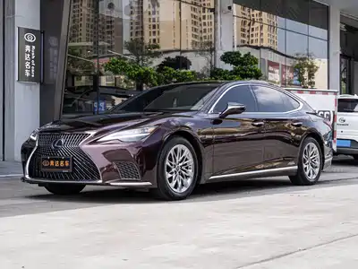 Lexus LS 2022