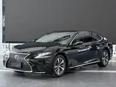 Lexus LS 2019