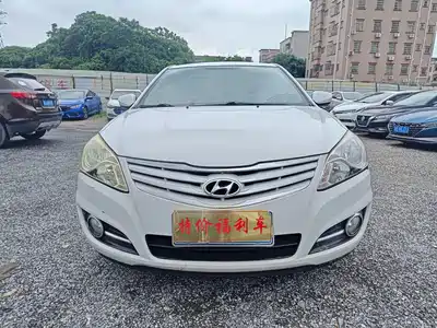 Hyundai Elantra 2015