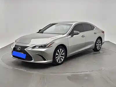 Lexus ES 2019
