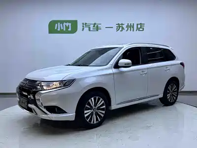 Mitsubishi Outlander 2023