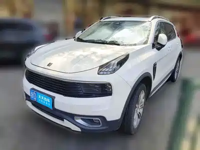 Lynk & Co 01 2020