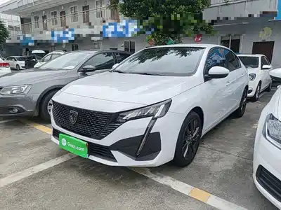 Peugeot 408 2025