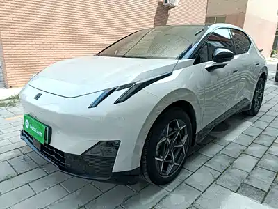 Lynk & Co Z20 2025