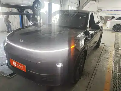 Li Auto L7 2025