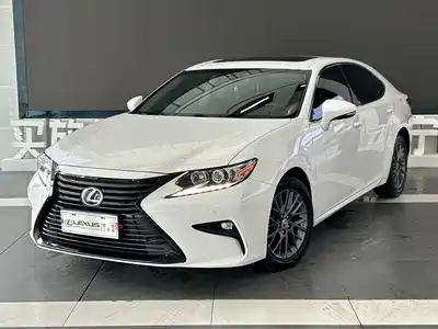 Lexus ES 2018