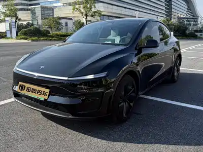 Tesla Model Y 2026