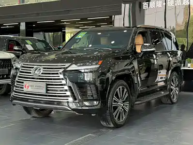Lexus LX 2025