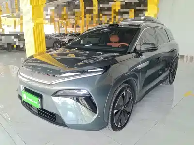 BYD Tang L 2025
