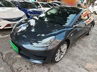 Tesla Model 3 2020