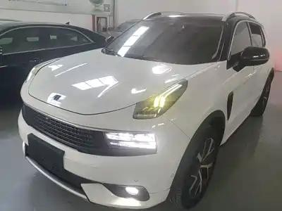 Lynk & Co 01 2018