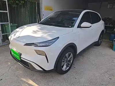 Besturn Yueyi 03 2025