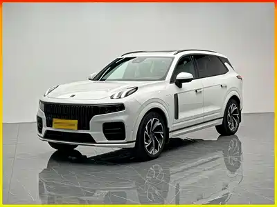 Lynk & Co 09 EM-P 2022