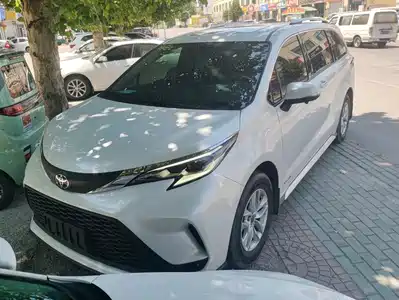 Toyota Granvia 2024