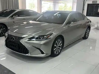 Lexus ES 2019