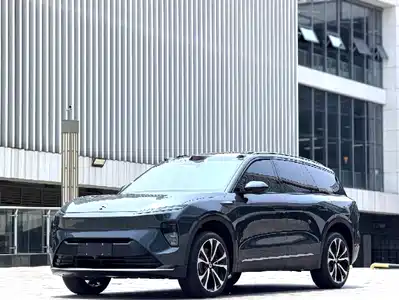 NIO ES8 2024