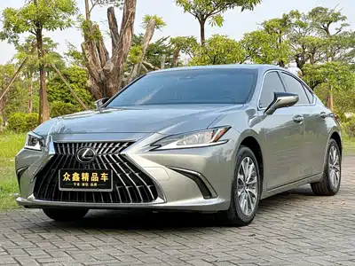 Lexus ES 2024