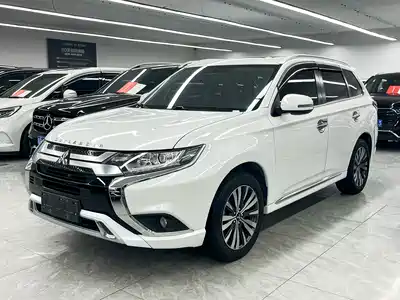 Mitsubishi Outlander 2021