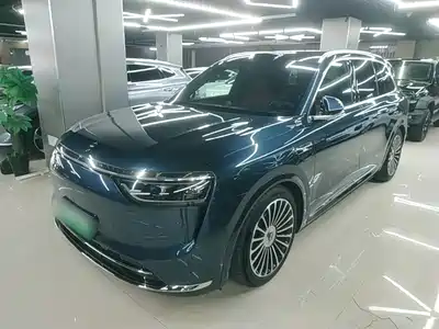 AITO Wenjie M8 2025