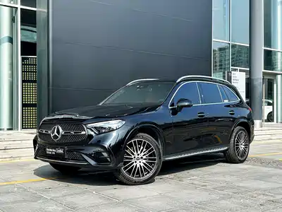 Mercedes-Benz GLC 2025