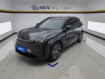 Lynk & Co 08 EM-P 2024