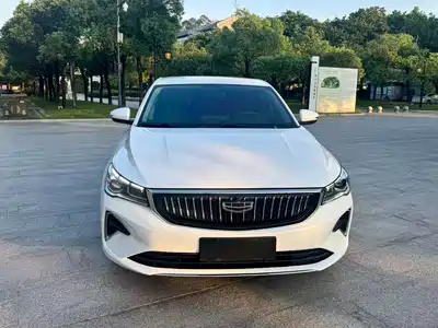 Geely Emgrand 2023