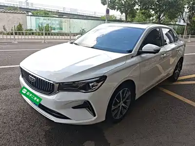 Geely Emgrand 2023