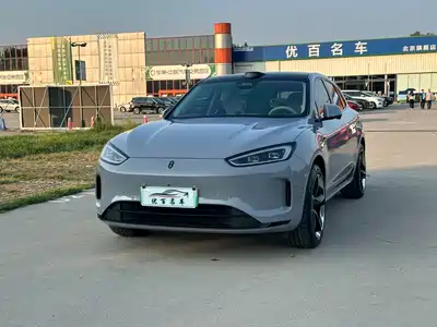 AITO Wenjie M5 2025