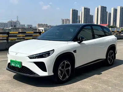 Nezha Auto L 2024
