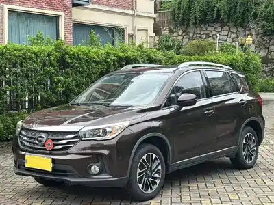 GAC Trumpchi GS4 2015