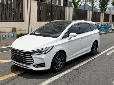 BYD Song MAX 2017